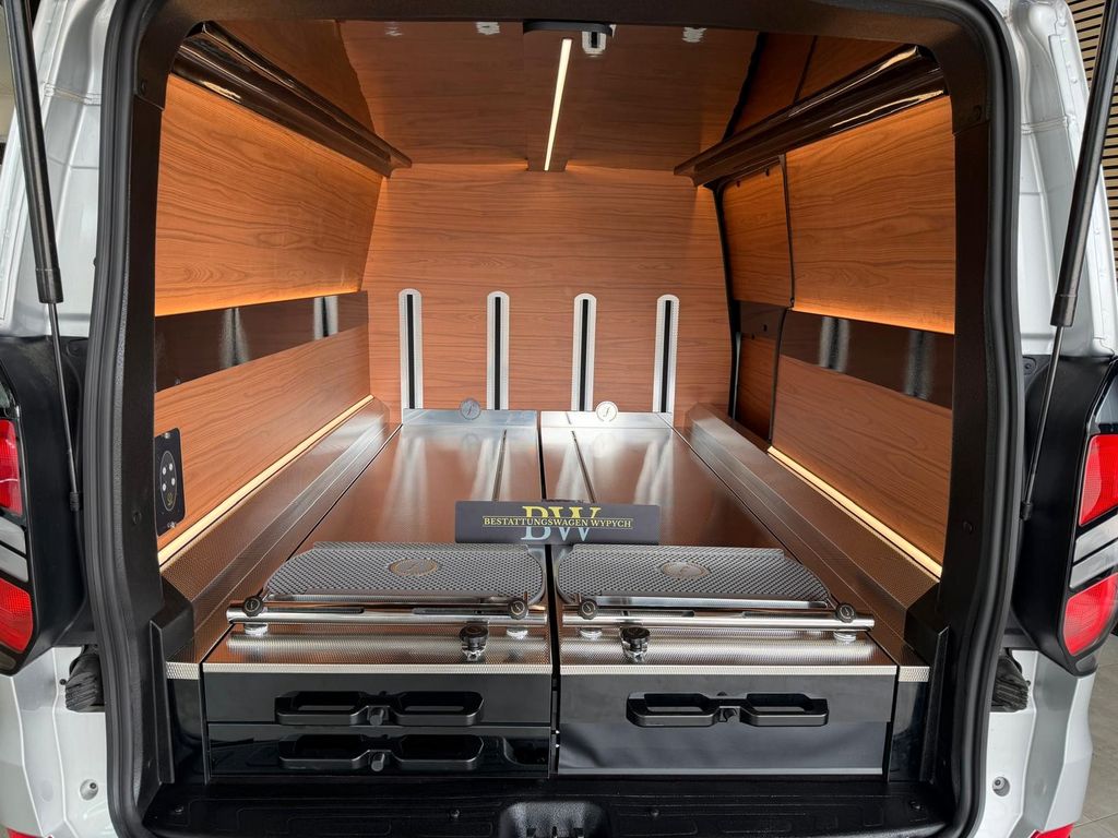 Image of Ford Transit Custom