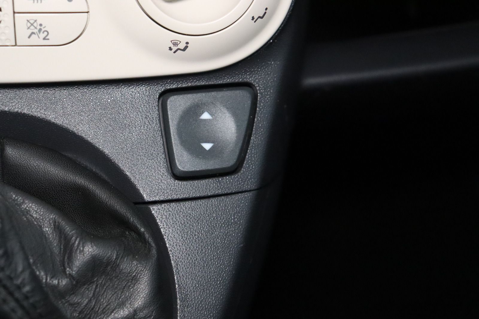 Fahrzeugabbildung Fiat 500 1.2 8V Lounge * Klima * Alu