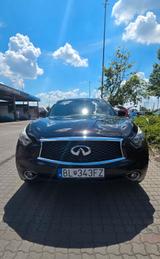 Infiniti QX70 3.7 S Design S Design - Infiniti QX70 aus 2016