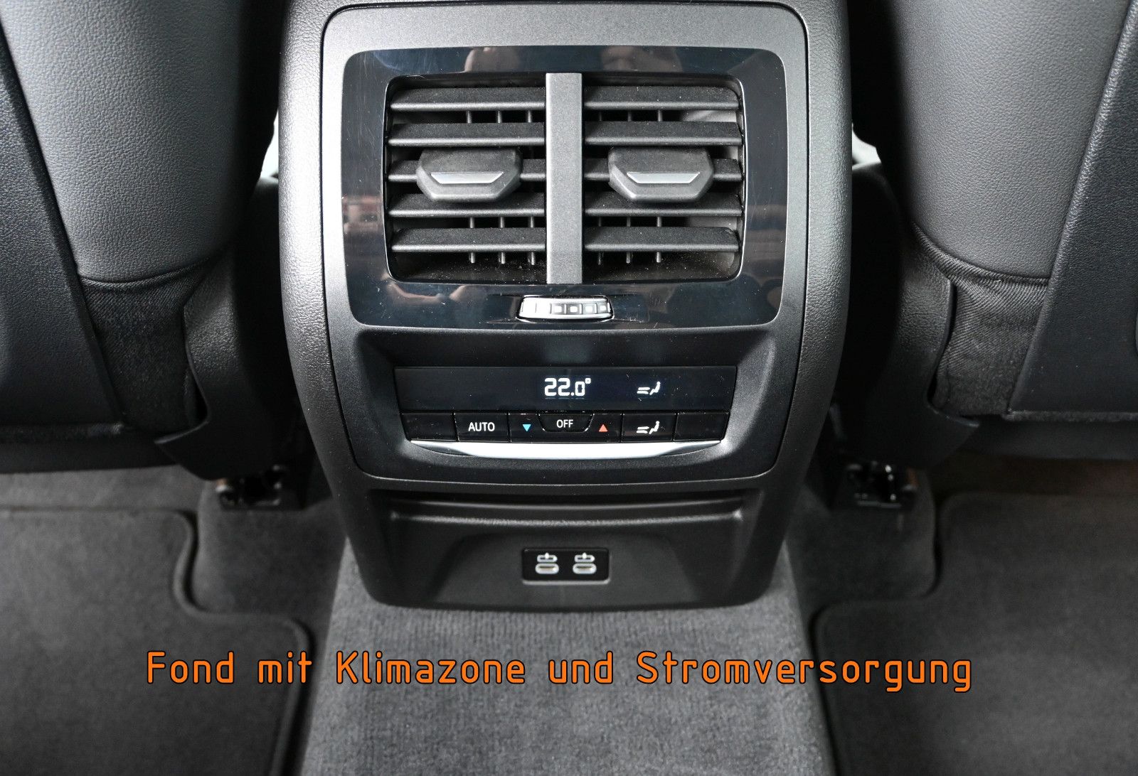 Fahrzeugabbildung BMW X3 xDr.20d °AHK°HUD°MEMO°SITZKLIMA°STANDHZG°360°
