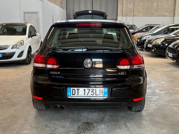 Volkswagen Golf - 4