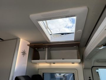 Westfalia Columbus 600 E 140 PS Winterpaket SOLAR Markise
