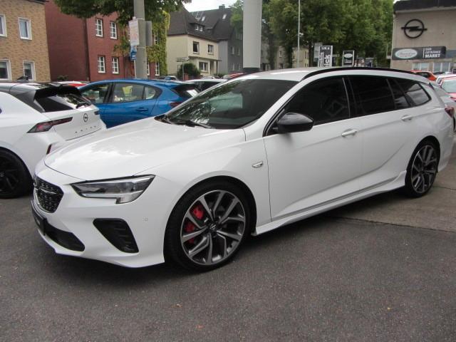 Opel Sports Tourer GSi 4x4 20 Zoll OPC Line