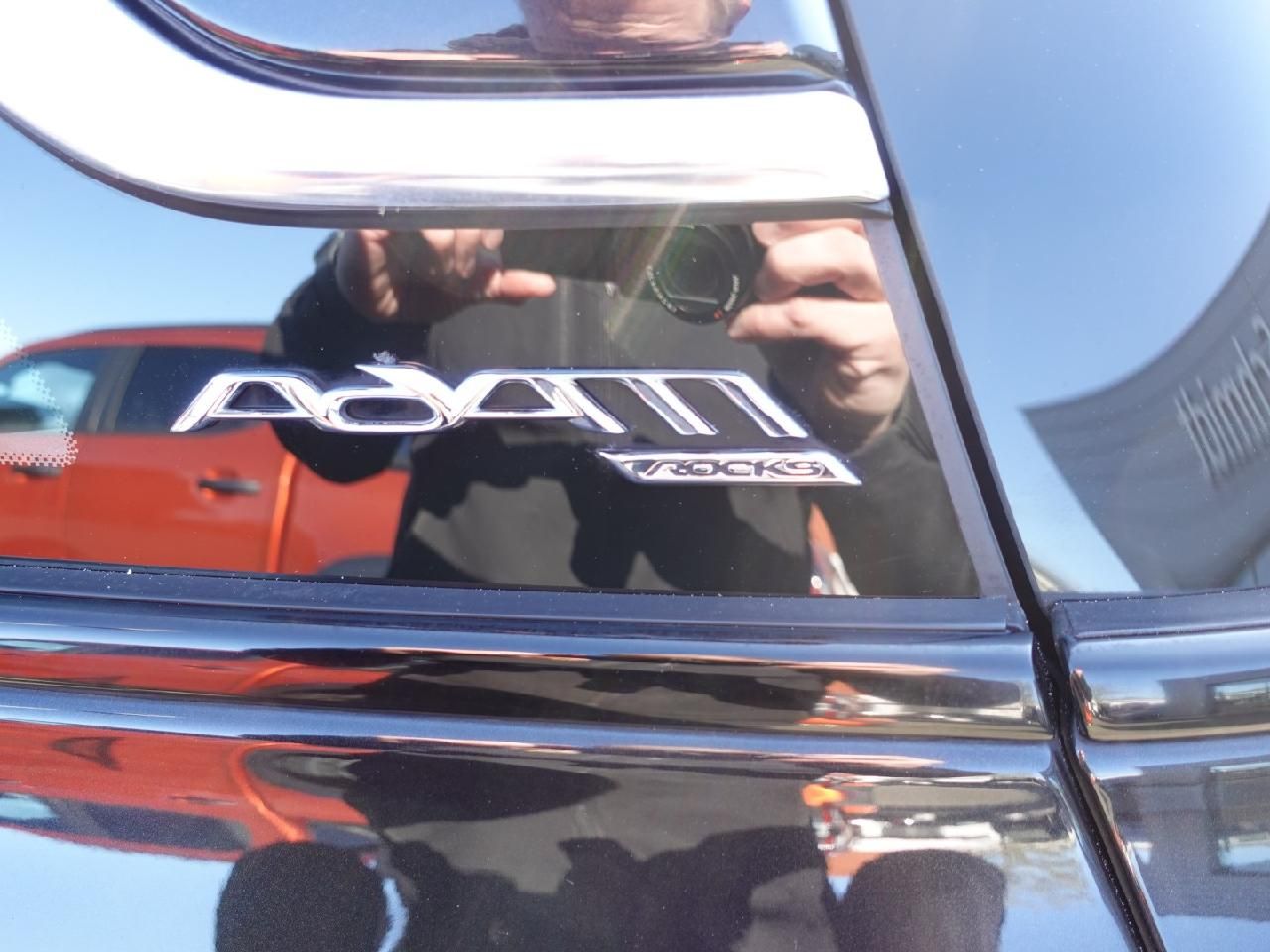 Fahrzeugabbildung Opel Adam Rocks 1,4 open Air