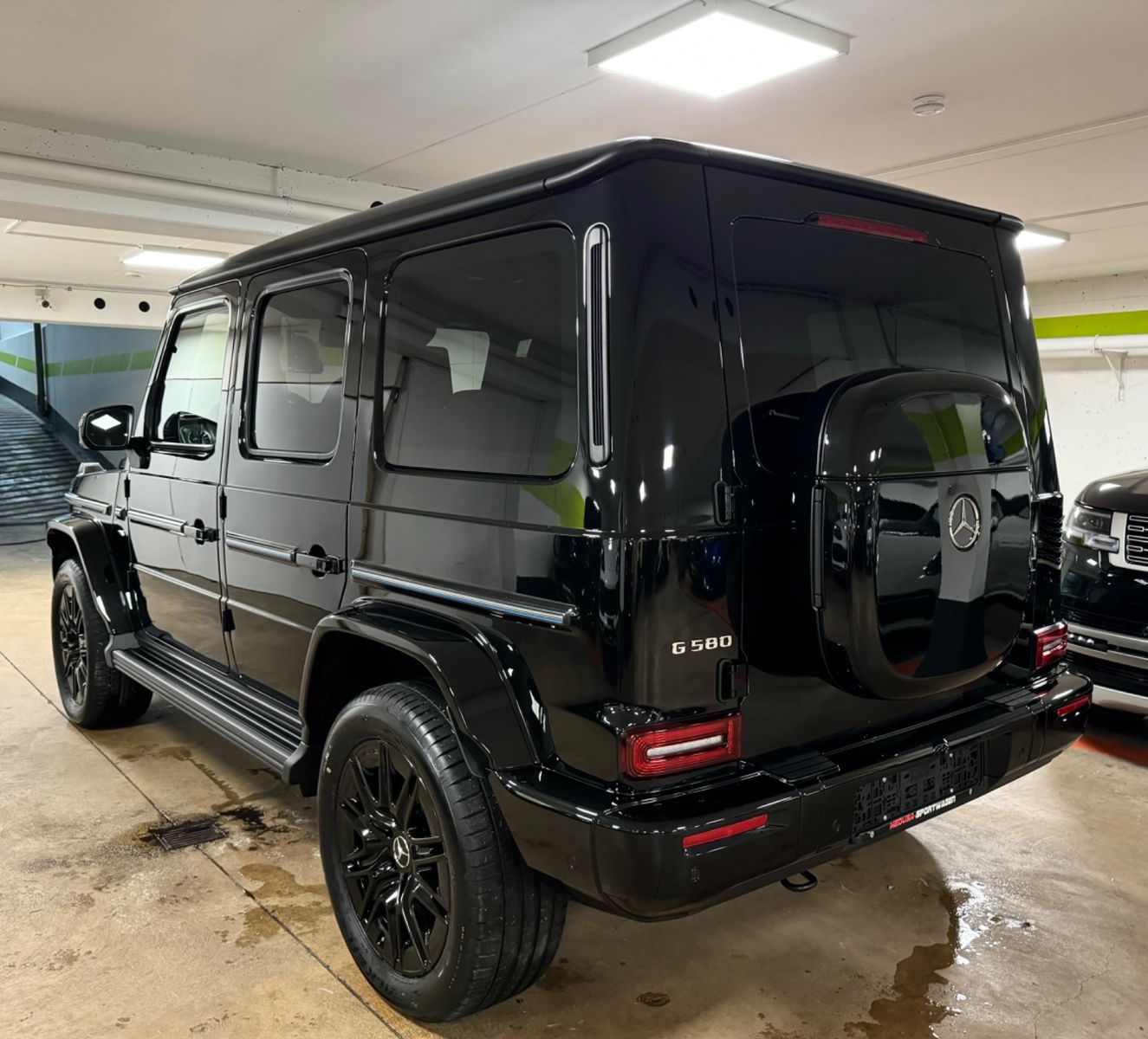 Fahrzeugabbildung Mercedes-Benz G 580 EQ EDITION1 CARBON A22 NIGHTPACK TV25 FULL