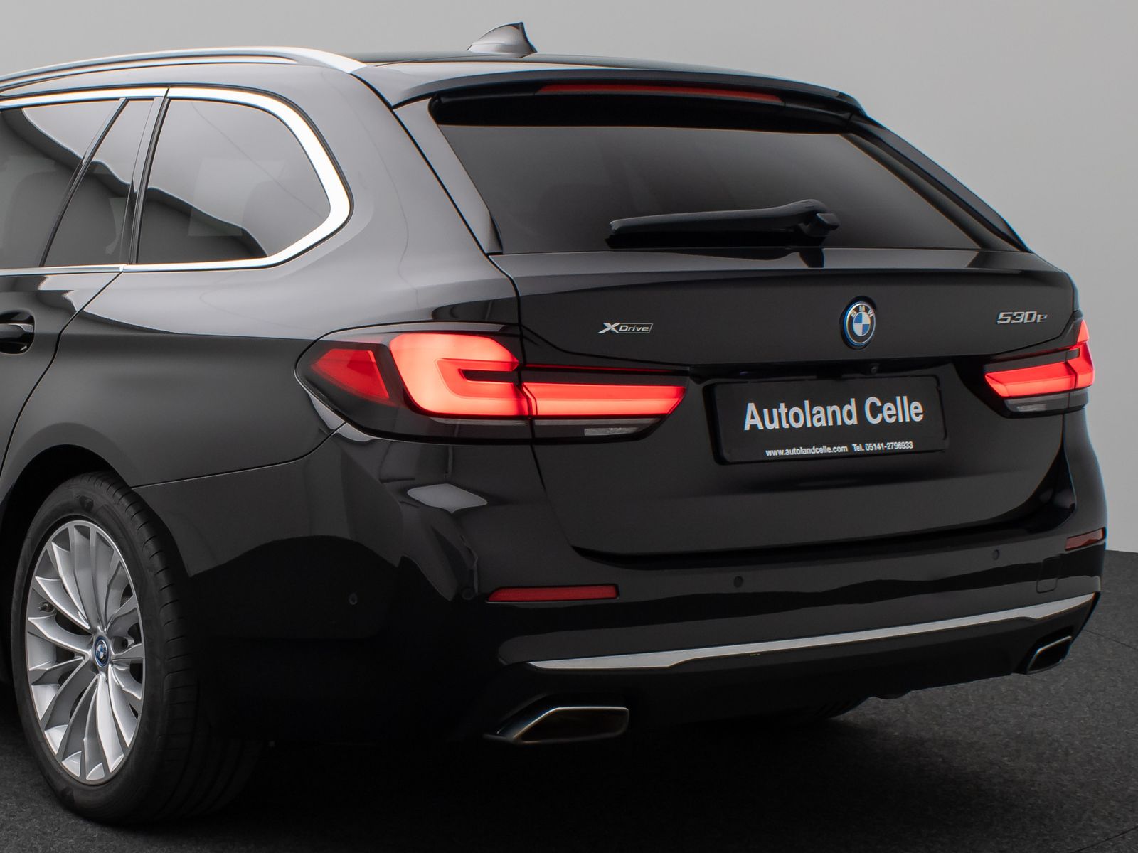 Fahrzeugabbildung BMW 530e xD Luxury Line KameraHUD DAB HiFi Komfort