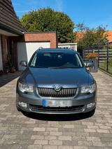 Skoda Superb - Skoda Superb aus 2010: Kombi