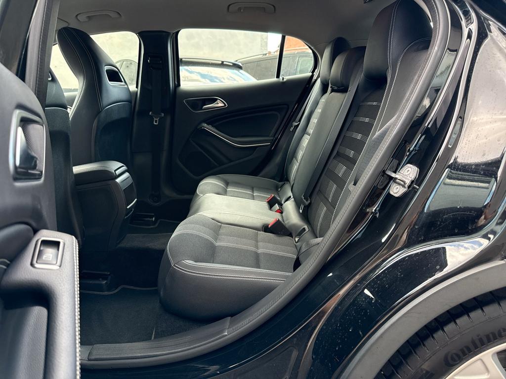 Mercedes-Benz GLA 180