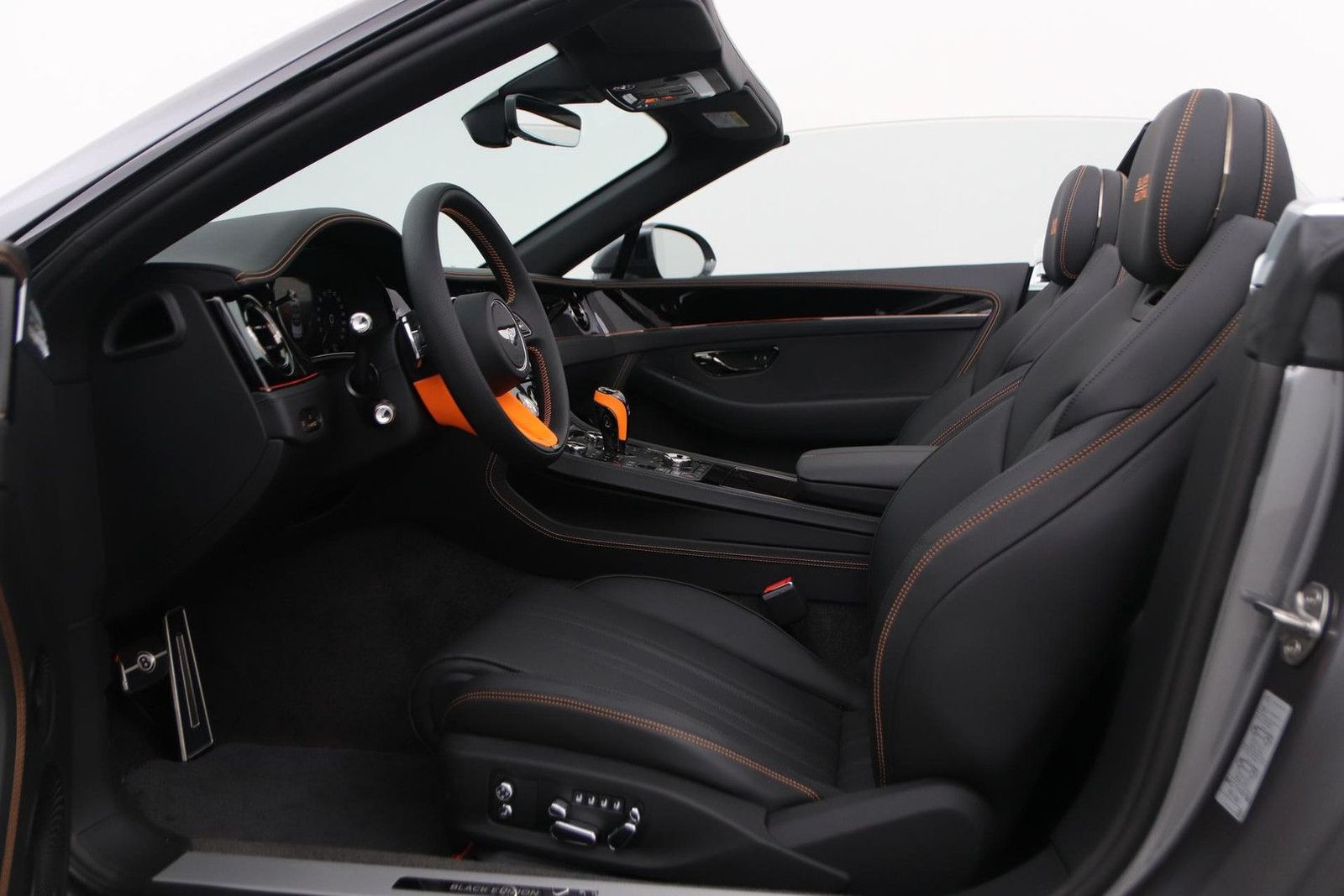Bentley Continental GTC 4.0 V8 Black Edition | Touring S imagem 3
