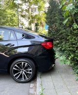 BMW X6 Drive 50i  - BMW X6: 50i