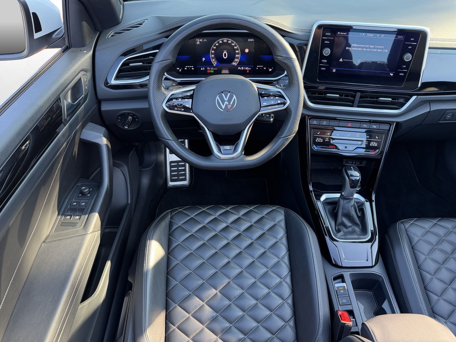 Volkswagen T-Roc - Bild 8