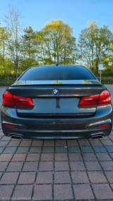 BMW 530 d M Sport Glasd.ACC 19" KomfortSitze HUD - BMW 530 Limousine 530d m sport mit Diesel-Antrieb