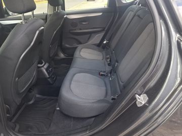 BMW 216 - 12