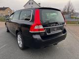 Volvo V70 Kombi 2.0l D4 Scheckheft Zr. gew. HU NEU - Volvo V70: L