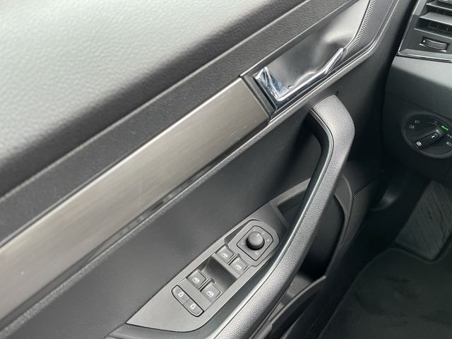 Skoda Karoq 1.0 TSI Clever *4XSHZ*DAB*LED*SHZ*PDC*TEL*