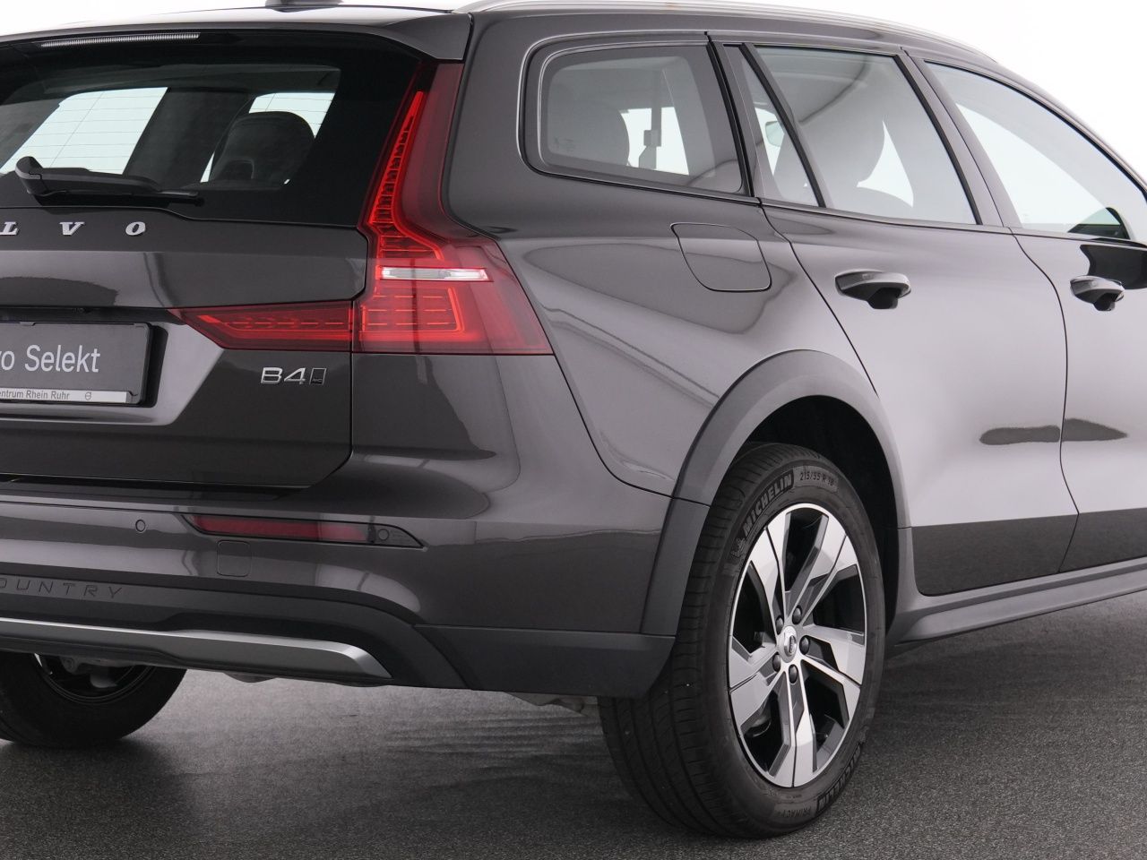 Volvo V60 Cross Country B4 AWD Plus+AHK+MEMRY+DAB+ foto 10