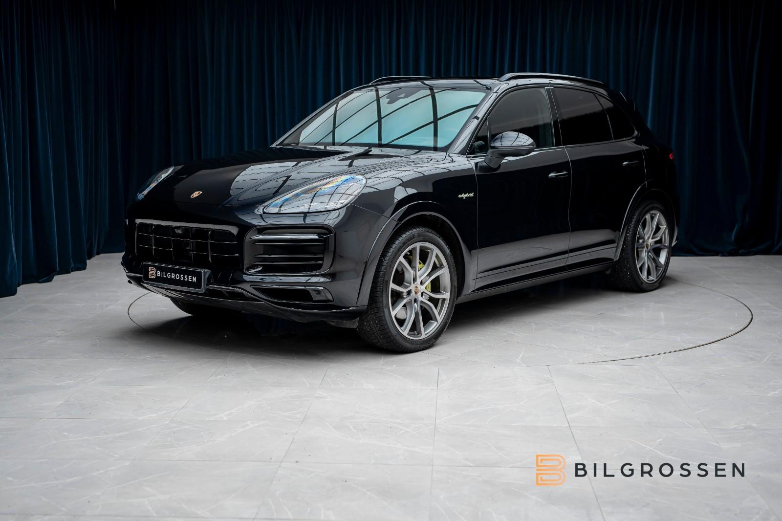 Porsche Cayenne E-Hybrid SportDesign Pano HUD SoftC Bose