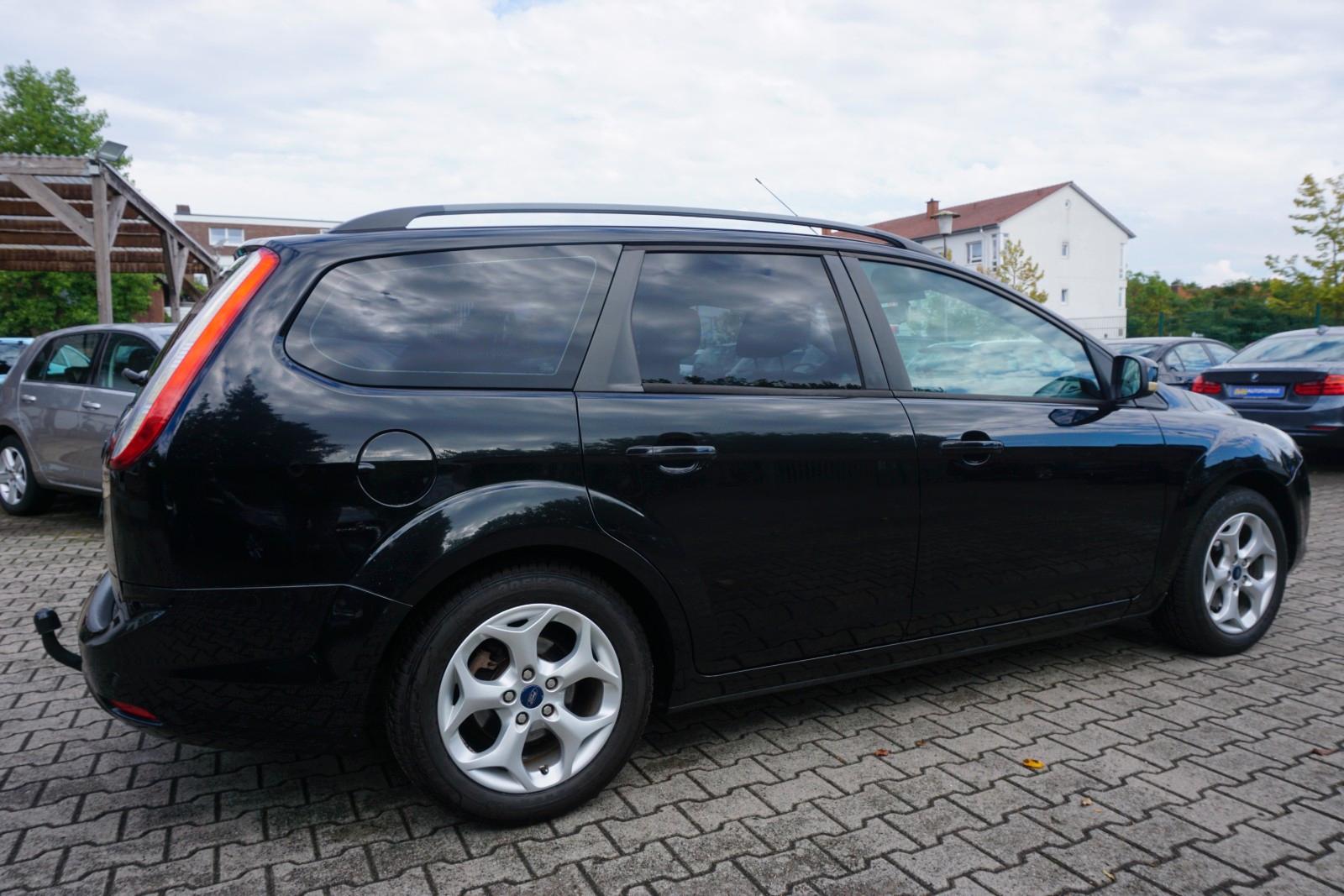 Ford Focus 2010 — photo 5