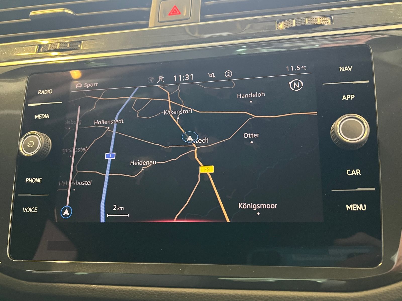 Fahrzeugabbildung Volkswagen Tiguan MOVE 1.5 TSI DSG *AHK, LED, Navi, 18"-LM*