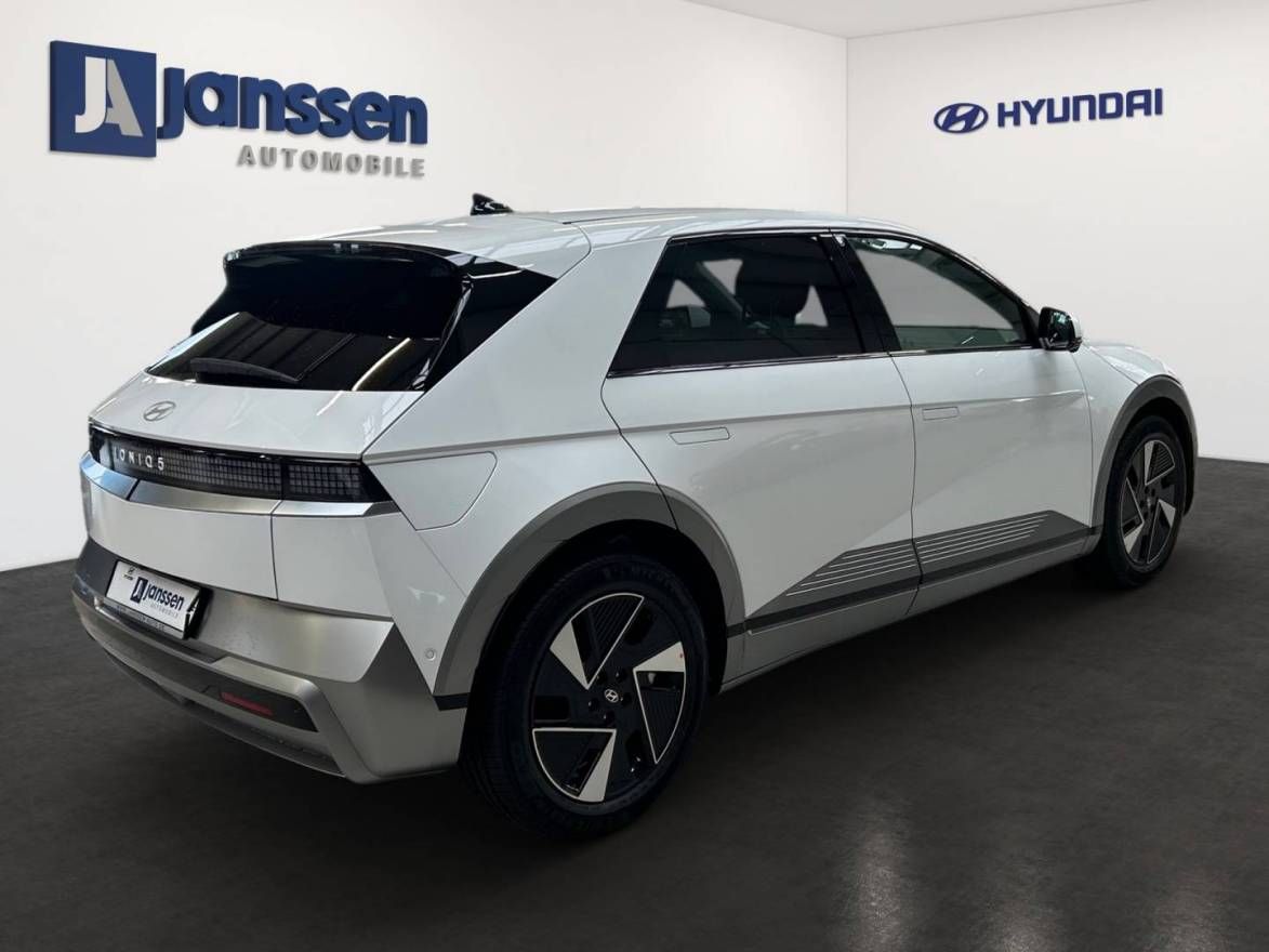 Fahrzeugabbildung Hyundai IONIQ 5 CENTRIQ BOSE Soundsystem. Park-Paket, LE