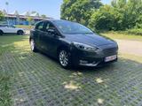 Ford Focus Lim. Titanium - Ford Focus: Navigationssystem