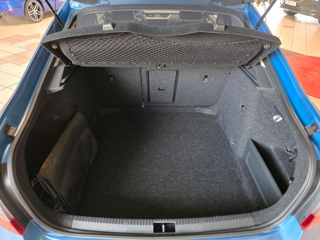 SKODA Octavia — Foto 7
