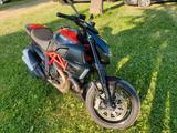 Ducati Diavel Carbon red - Offers matching your search criteria