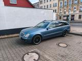Mercedes-Benz Mercedes Benz E 320 CDI R6 - Mercedes-Benz E 320 aus 2003: Cdi