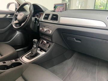 Audi Q3 - 11