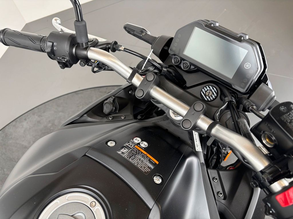 Fahrzeugabbildung Yamaha MT-03 *AKTION: TRANSPORT & SOUND !