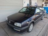 Volkswagen Golf 1.6 GT Special Klima - aus 1995: Kombi