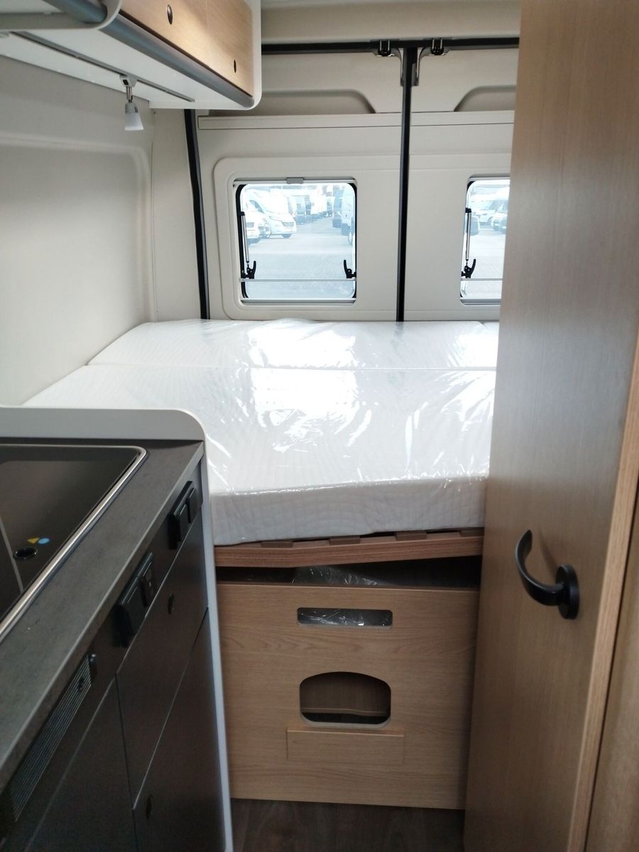 Fahrzeugabbildung Sunlight Adventure Cliff 600 Automatik, Dörr Edition, LTE