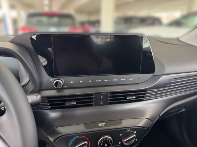 Fahrzeugabbildung Hyundai BAYON FL (MY25) 1.0 T-GDI Select Navi Kamera Ein