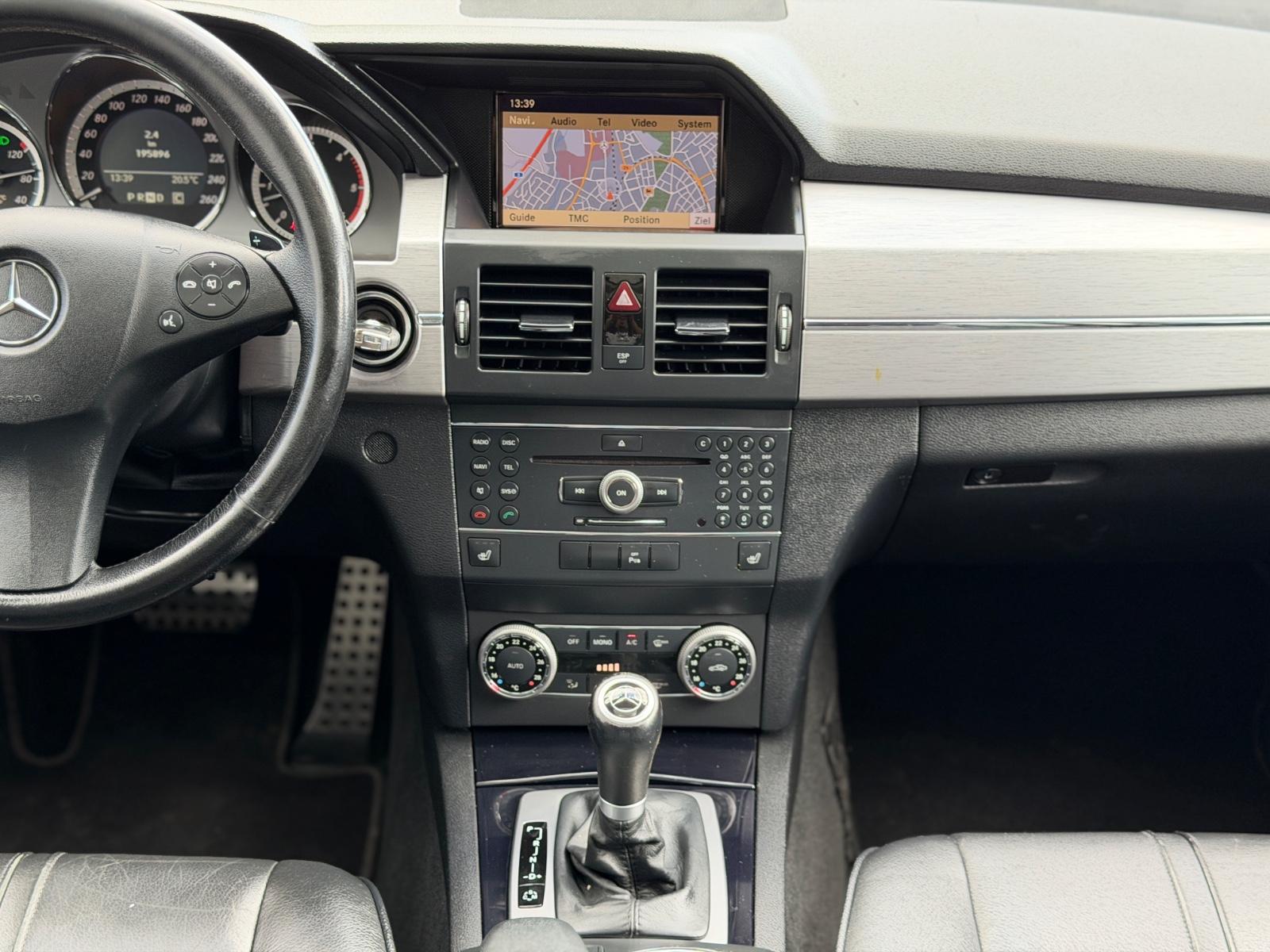 Mercedes-Benz GLK 350 CDI Sport V6 224 ch BVA 4Matic / Toit panoramique / Cuir / Bi-Xénon / Jantes 20"