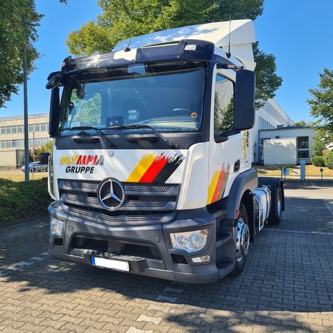 Mercedes Actros 1843