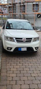 Fiat Freemont 2.0 16VMultijet 170 PS Lounge HU09/2026 - gebrauchte Fiat Freemont aus dem Jahr 2014