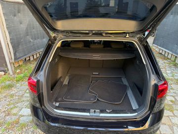 Volkswagen Passat Variant - 11