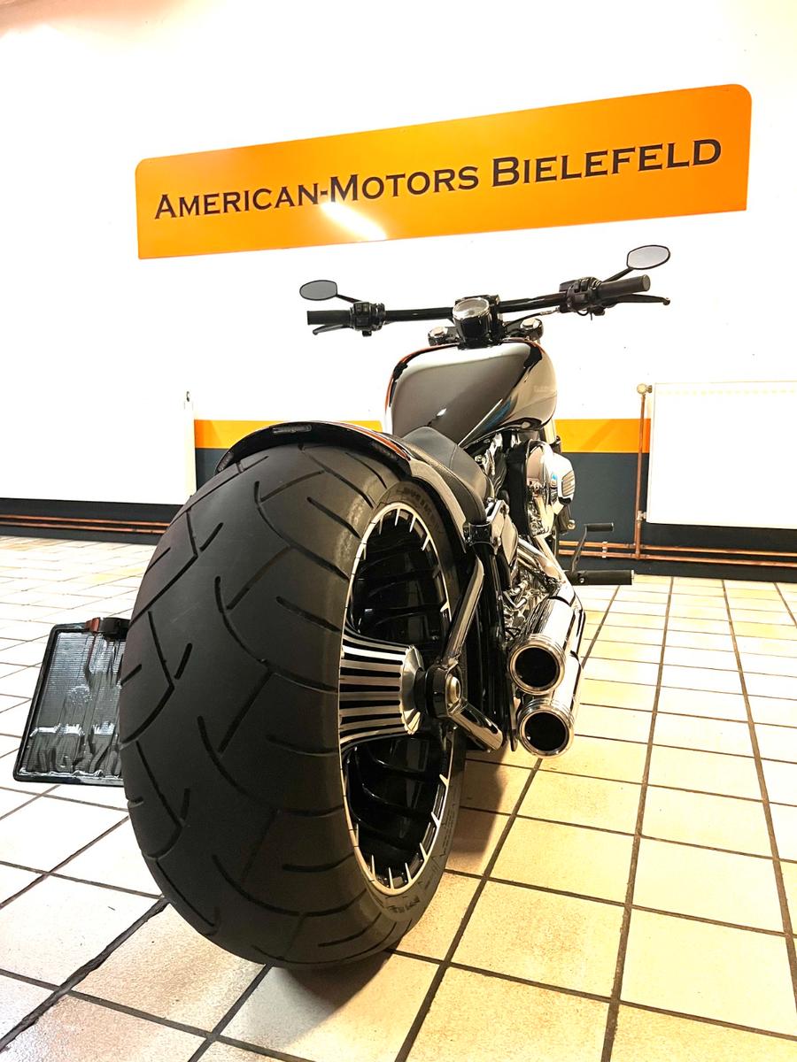 Harley-Davidson Breakout Pro-Street R 103 - DT. FZG.! WIE NEU!!!