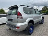 Toyota Land Cruiser 3.0 D-4D Travel * AHK - Toyota Land Cruiser mit Diesel-Antrieb: Geländewagen, 3.0
