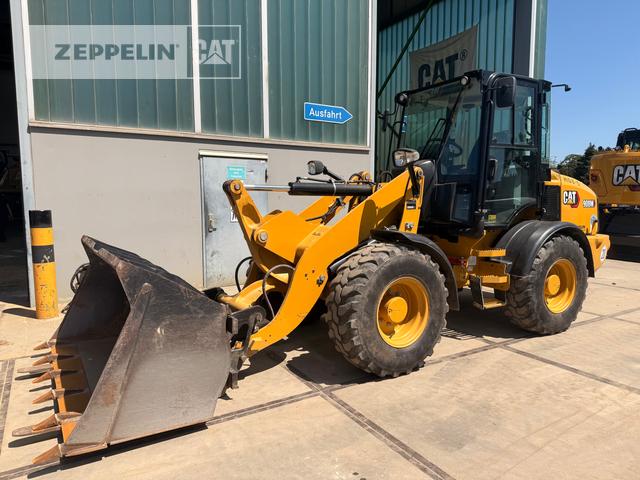 CAT 908M