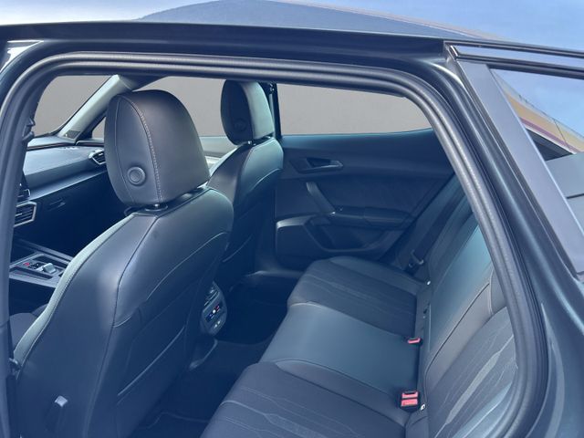 Formentor 1.5l TSI DSG *PANO+Navi+ACC+PDC+RFK+FU