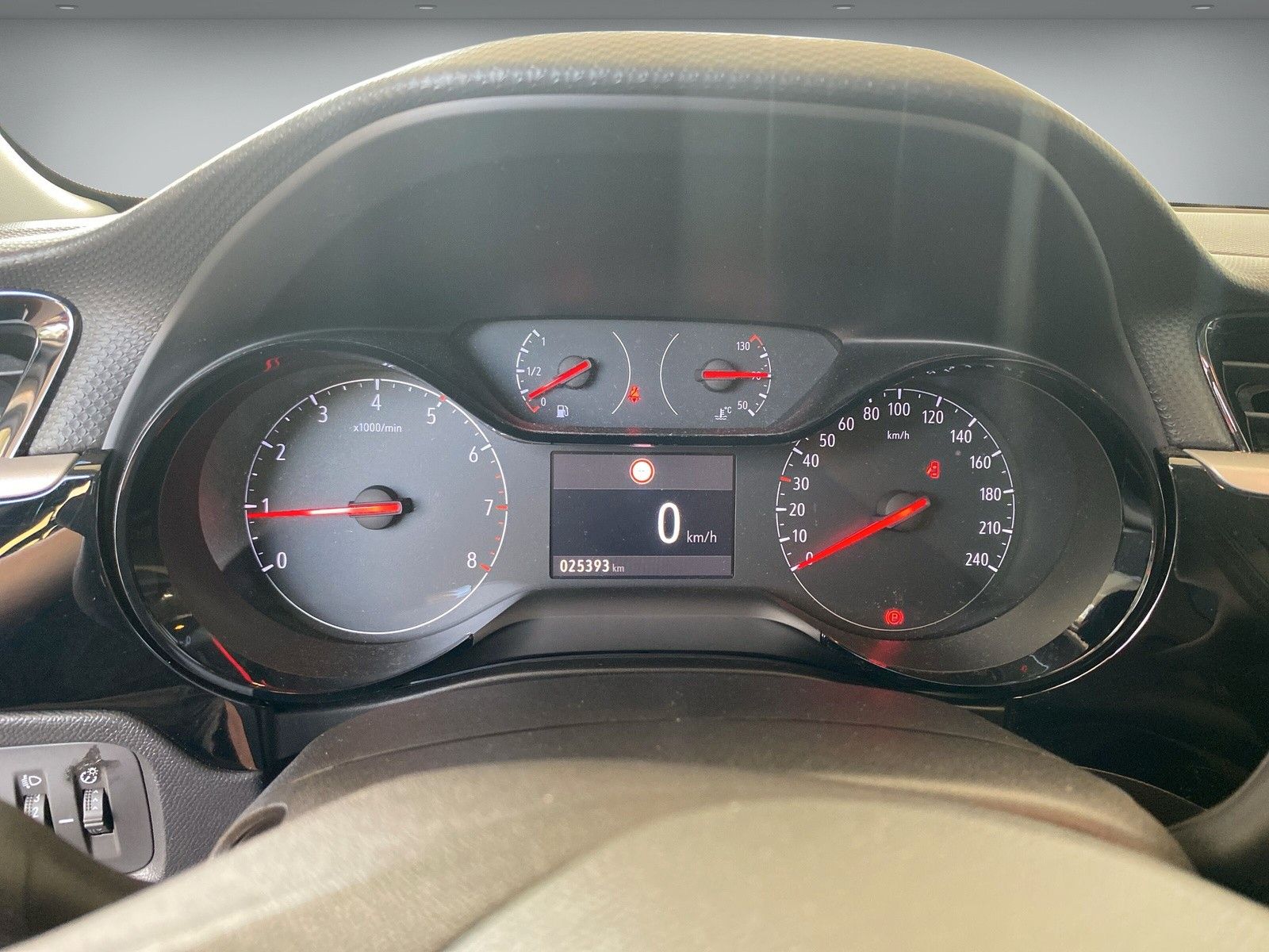 Fahrzeugabbildung Opel Corsa F Edition