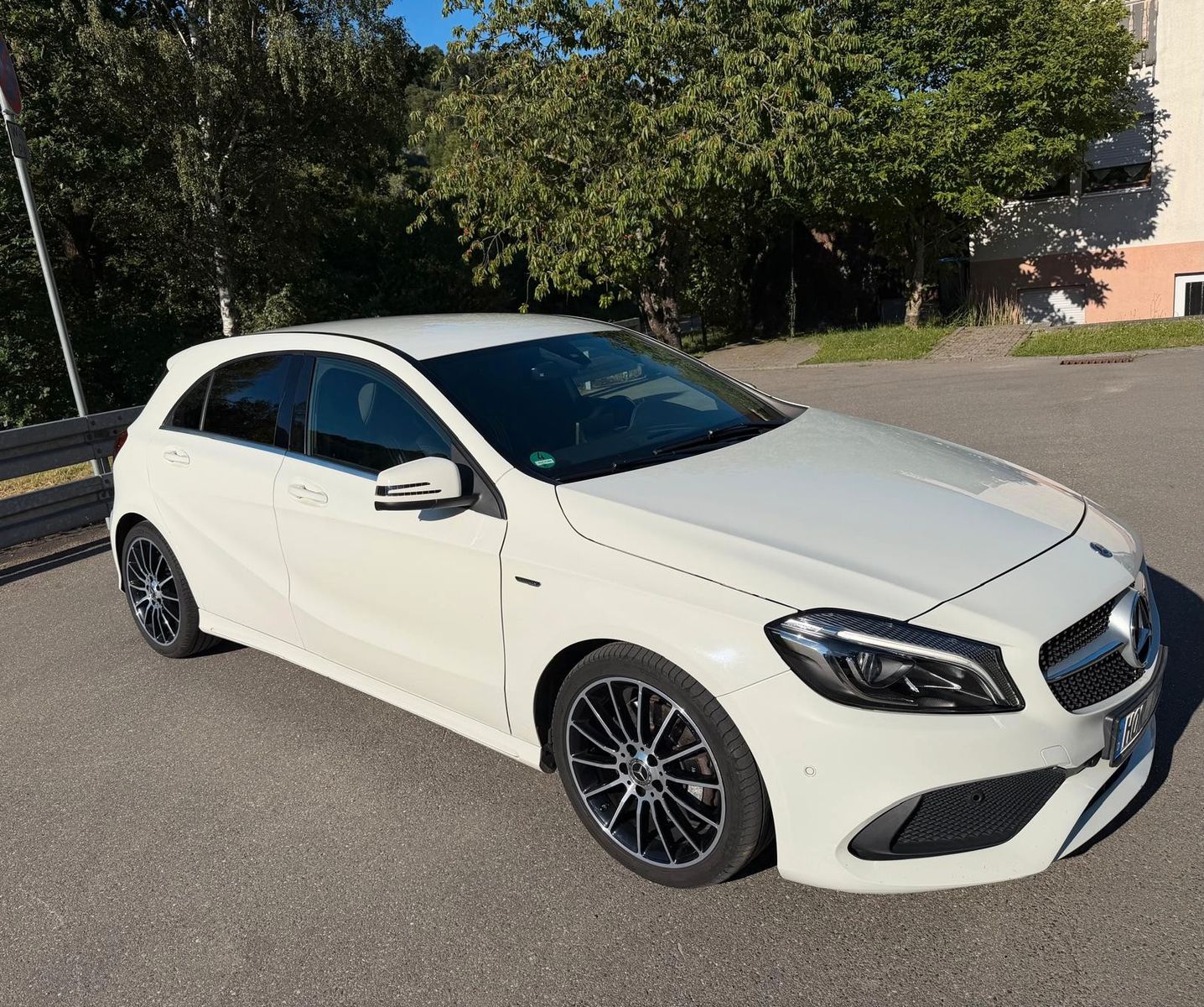 MERCEDES-BENZ A 220 d DCT -