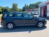 Volvo XC 70 XC70 Summum AWD*TÜV NEU*XENON*NAVI - Volvo XC70 mit Diesel-Antrieb
