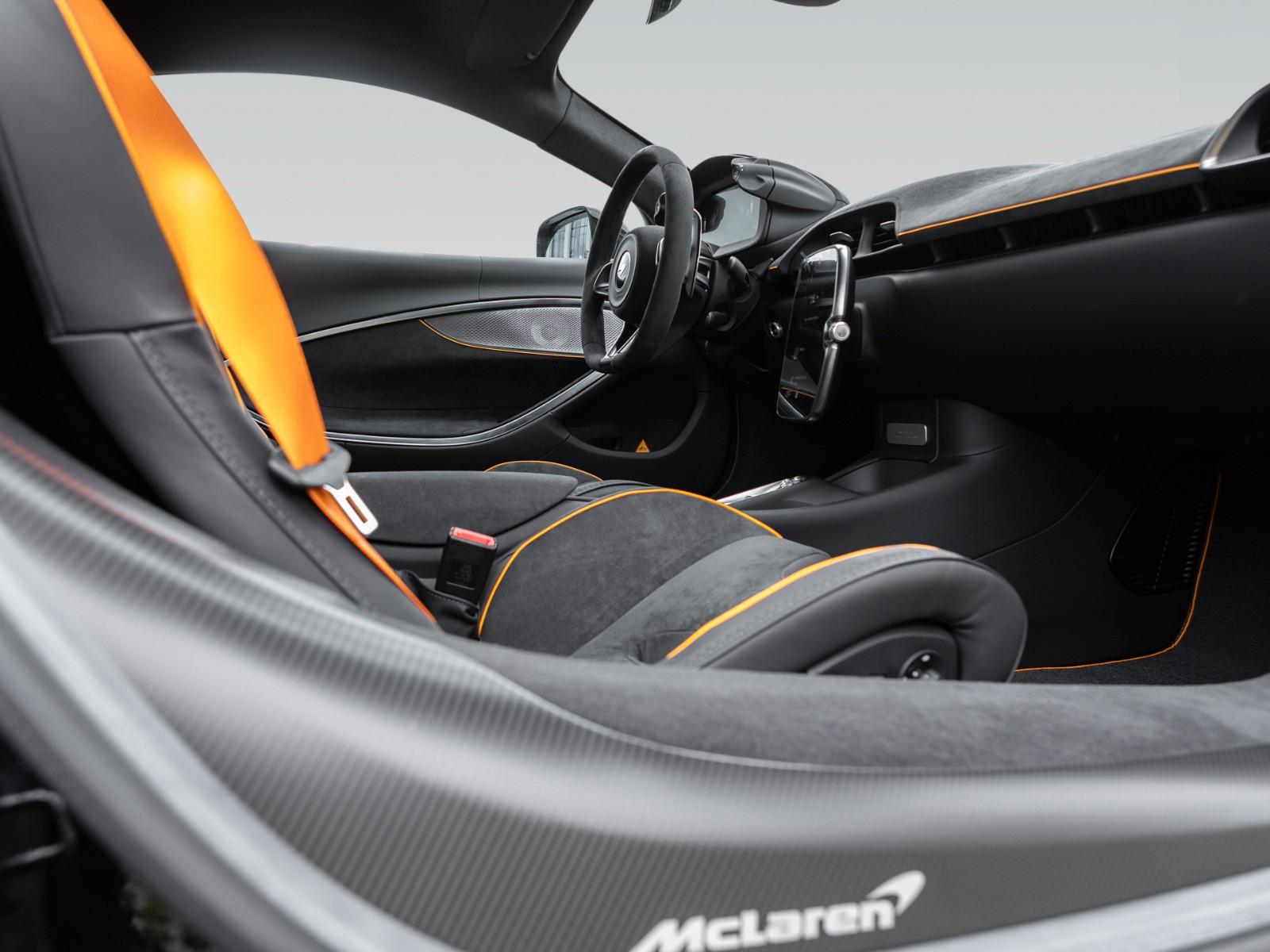 McLaren Artura | 3 Jahre Garantie & 2 Jahre Service inkl