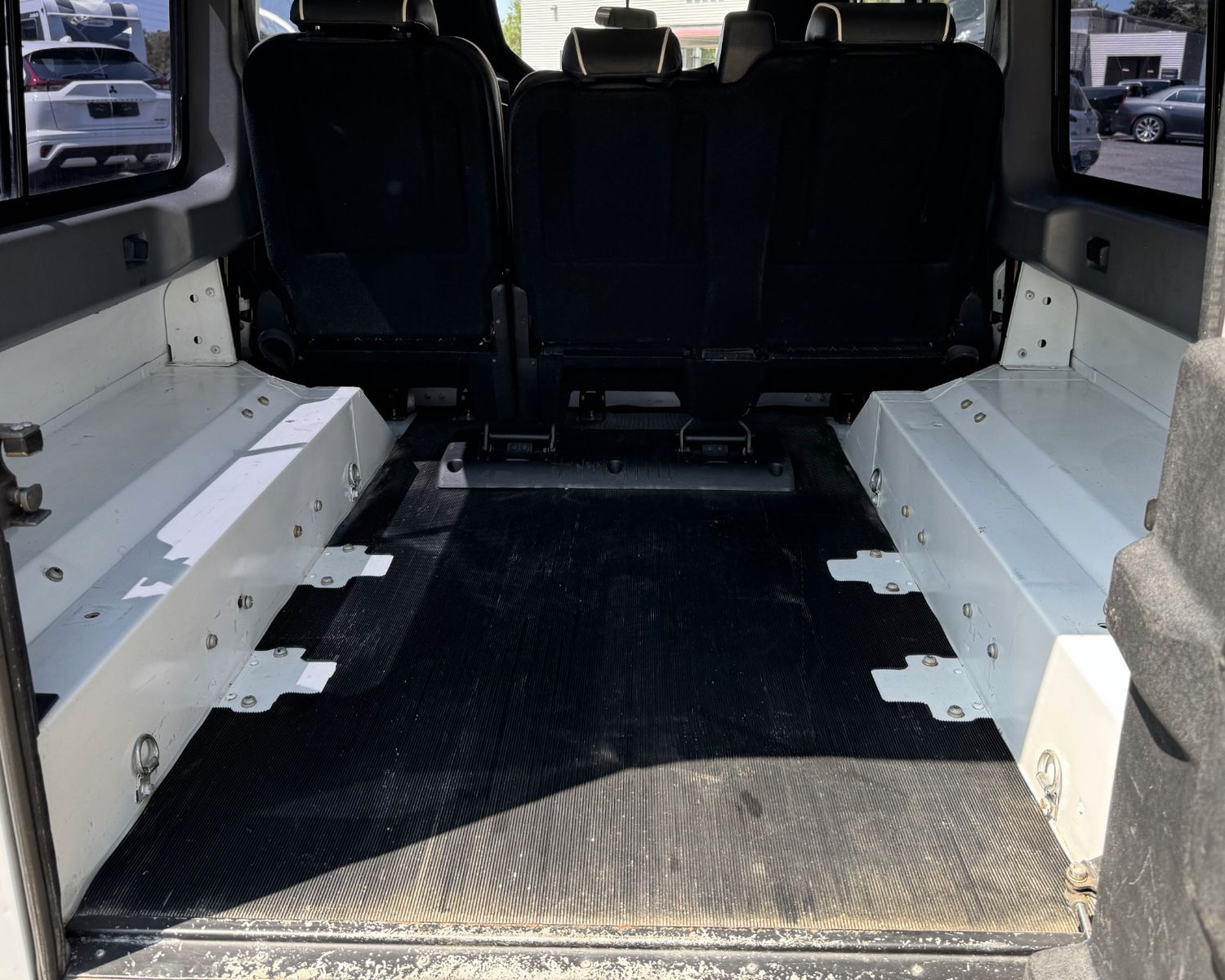 Fahrzeugabbildung Land Rover Defender 110 E Station Wagon "VK nur an GEWERBE"