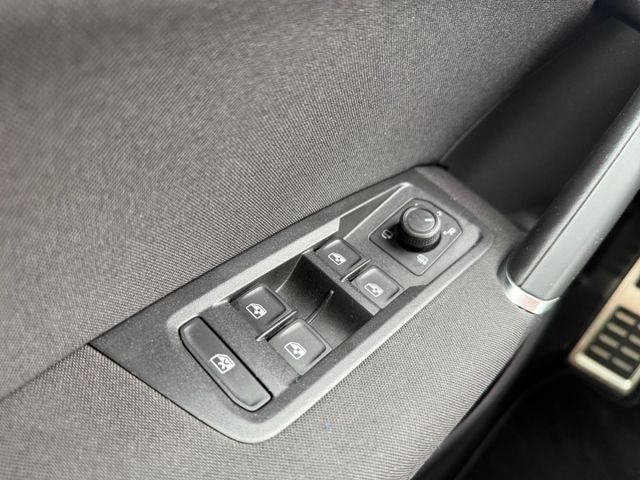 Touran United 1.5 TSI Navi El. Heckklappe Apple 