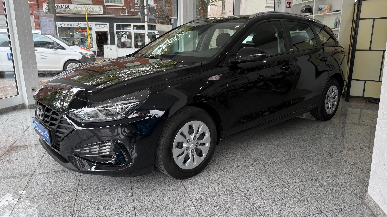 Hyundai i30 cw Select Mild-Hybrid|1.Hand|CarPlay|Kamera|