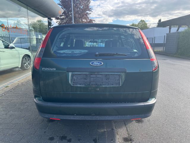 Fahrzeugabbildung Ford Focus Turnier Trend*KLIMA*8-FACH*1.HAND