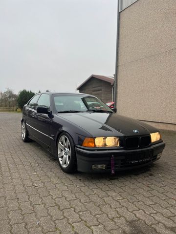 BMW E36 316i Compact